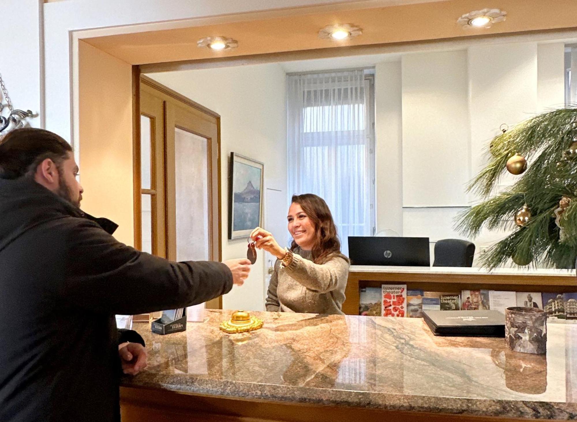 Hotel Royal Luzern Екстер'єр фото